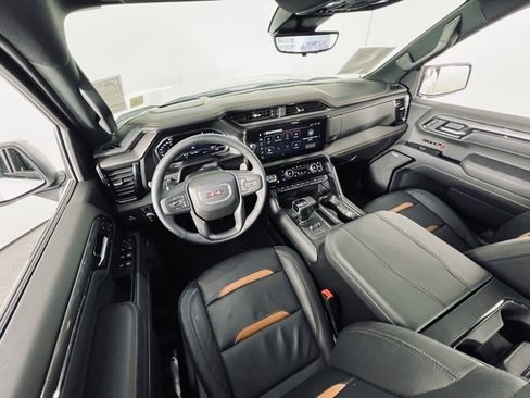 Used 2025 GMC Sierra 1500 AT4 w/ AT4 Premium Package image 13