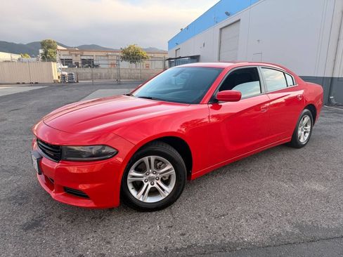 Used 2022 Dodge Charger SXT RWD image 13