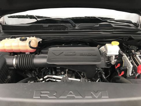 Used 2019 RAM 1500 Big Horn AWD/4WD image 13