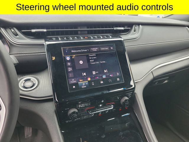 Certified 2023 Jeep Grand Cherokee L Laredo AWD/4WD image 14