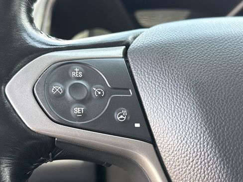 Used 2022 Chevrolet Colorado Z71 AWD/4WD image 12