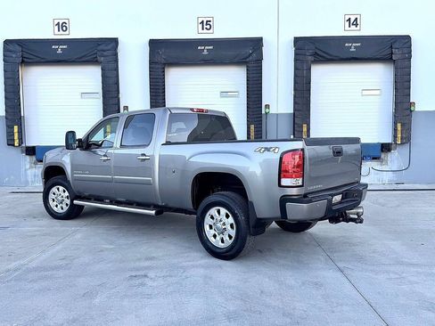 Used 2013 GMC Sierra 3500 Denali AWD/4WD image 17