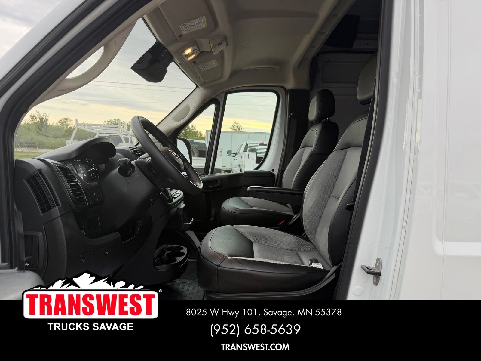 Used 2025 RAM ProMaster 3500 w/ Convenience Group FWD image 10