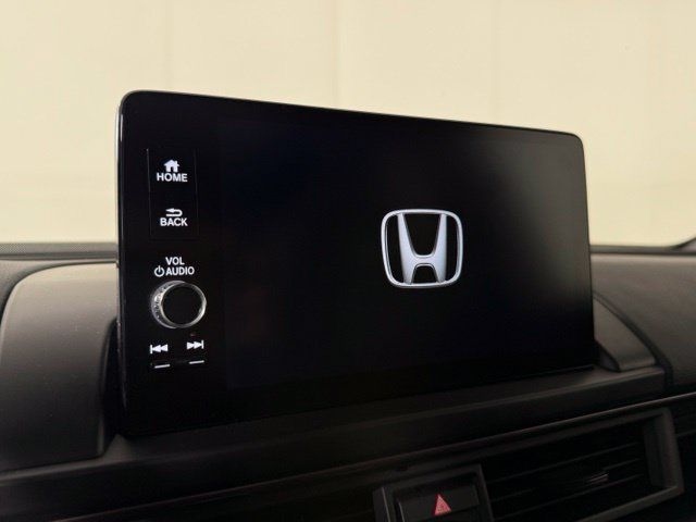 Used 2024 Honda Pilot TrailSport image 18