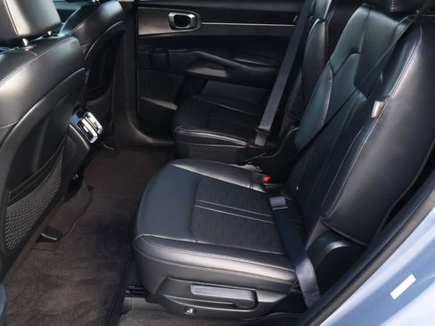 Used 2025 Kia Sorento X-Line EX image 18