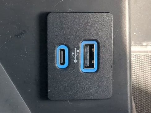 Used 2022 Ford F150 Lariat image 25