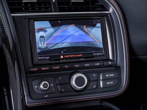 Used 2015 Audi R8 V10 w/ Full Leather Package image 27