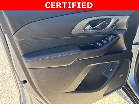 Used 2023 Chevrolet Traverse Premier w/ Redline Edition image 28