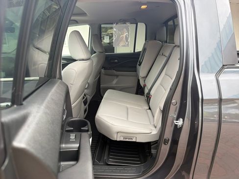 Used 2023 Honda Ridgeline RTL-E image 16