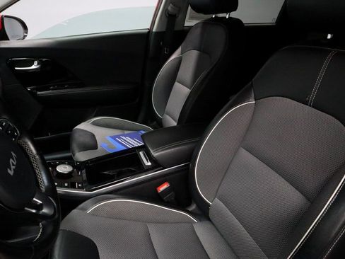 Used 2022 Kia Niro EX w/ Cold Weather Package image 24