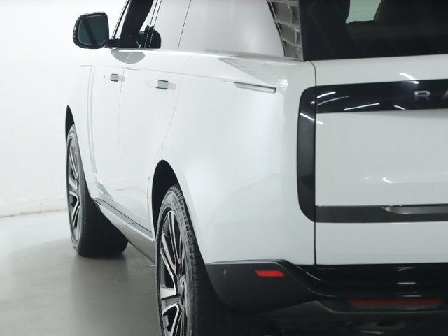 Certified 2023 Land Rover Range Rover SE AWD/4WD image 6