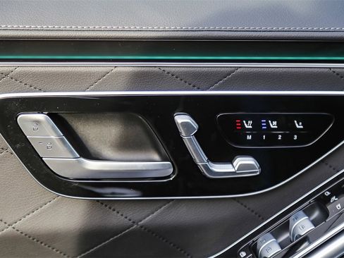 Used 2024 Mercedes-Benz S 580 4MATIC Sedan image 27