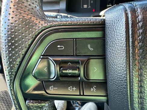 Used 2024 Toyota Tacoma SR5 AWD/4WD image 34