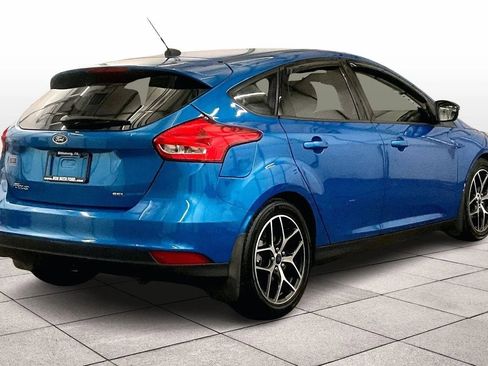 Used 2017 Ford Focus SEL w/ Cold Weather Package image 11