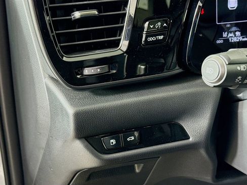 Certified 2025 Lexus NX 250 FWD w/ Premium Package image 10