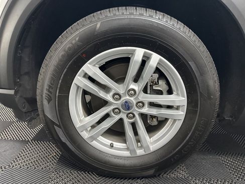 Used 2024 Ford Explorer XLT w/ Equipment Group 202A image 45