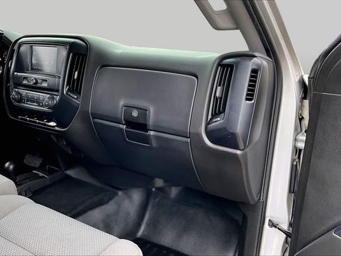 Used 2018 Chevrolet Silverado 2500 W/T w/ WT Convenience Package AWD/4WD image 18