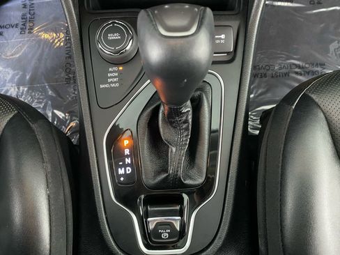 Used 2023 Jeep Cherokee Altitude Lux w/ Lux Elite Package AWD/4WD image 29