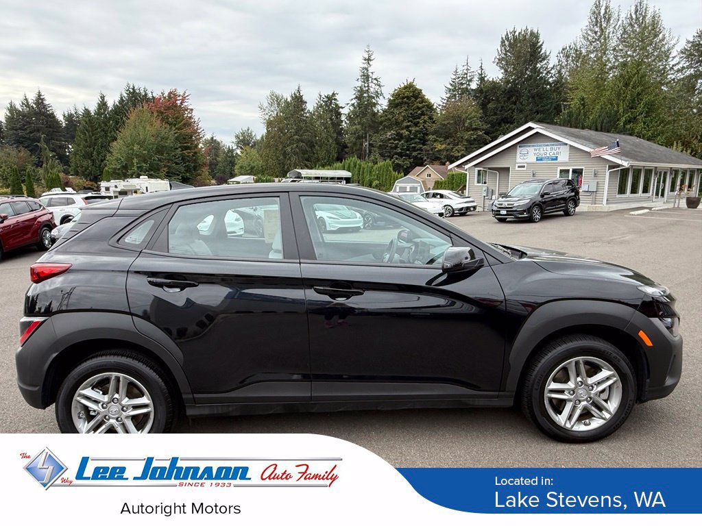 Used 2023 Hyundai Kona SE AWD/4WD image 6
