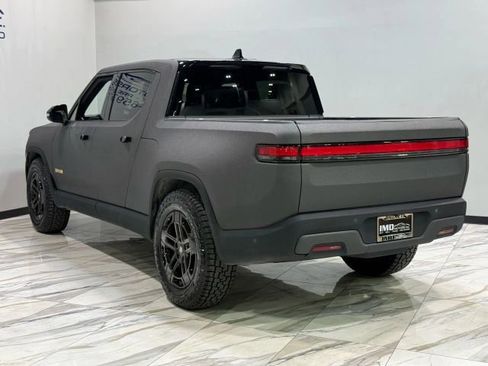 Used 2022 Rivian R1T Launch Edition image 8