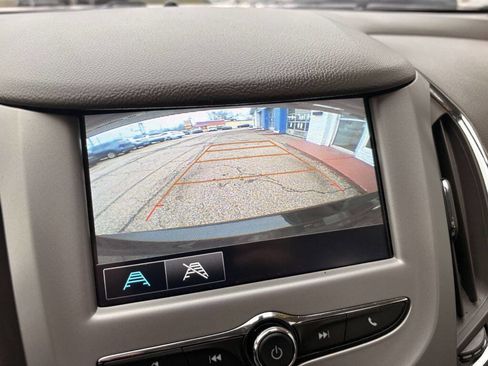 Used 2018 Chevrolet Cruze LS image 13