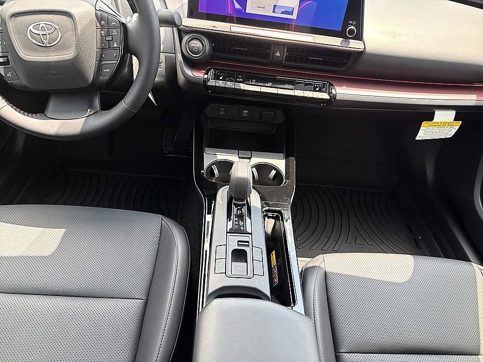 New 2026 Toyota Prius Plug-In Hybrid FWD image 18