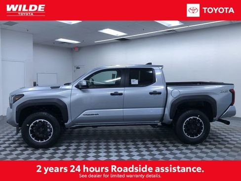 New 2025 Toyota Tacoma TRD Off-Road image 3
