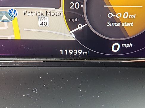 Certified 2025 Volkswagen Atlas SEL Premium R-Line image 7