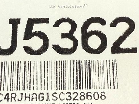 New 2025 Jeep Grand Cherokee Laredo w/ Luxury Tech Group I image 32