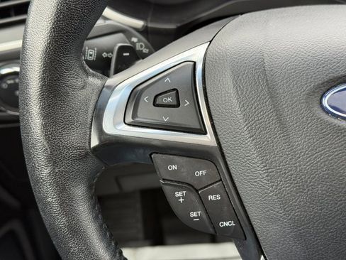 Used 2019 Ford Edge SEL w/ Equipment Group 201A image 34