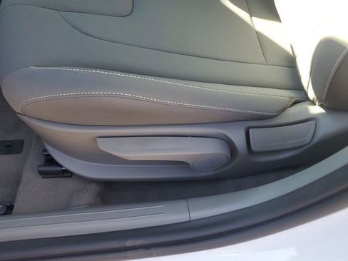 New 2026 Hyundai Elantra Sport FWD image 17