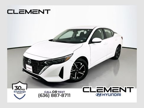 Used 2025 Nissan Sentra SV image 1