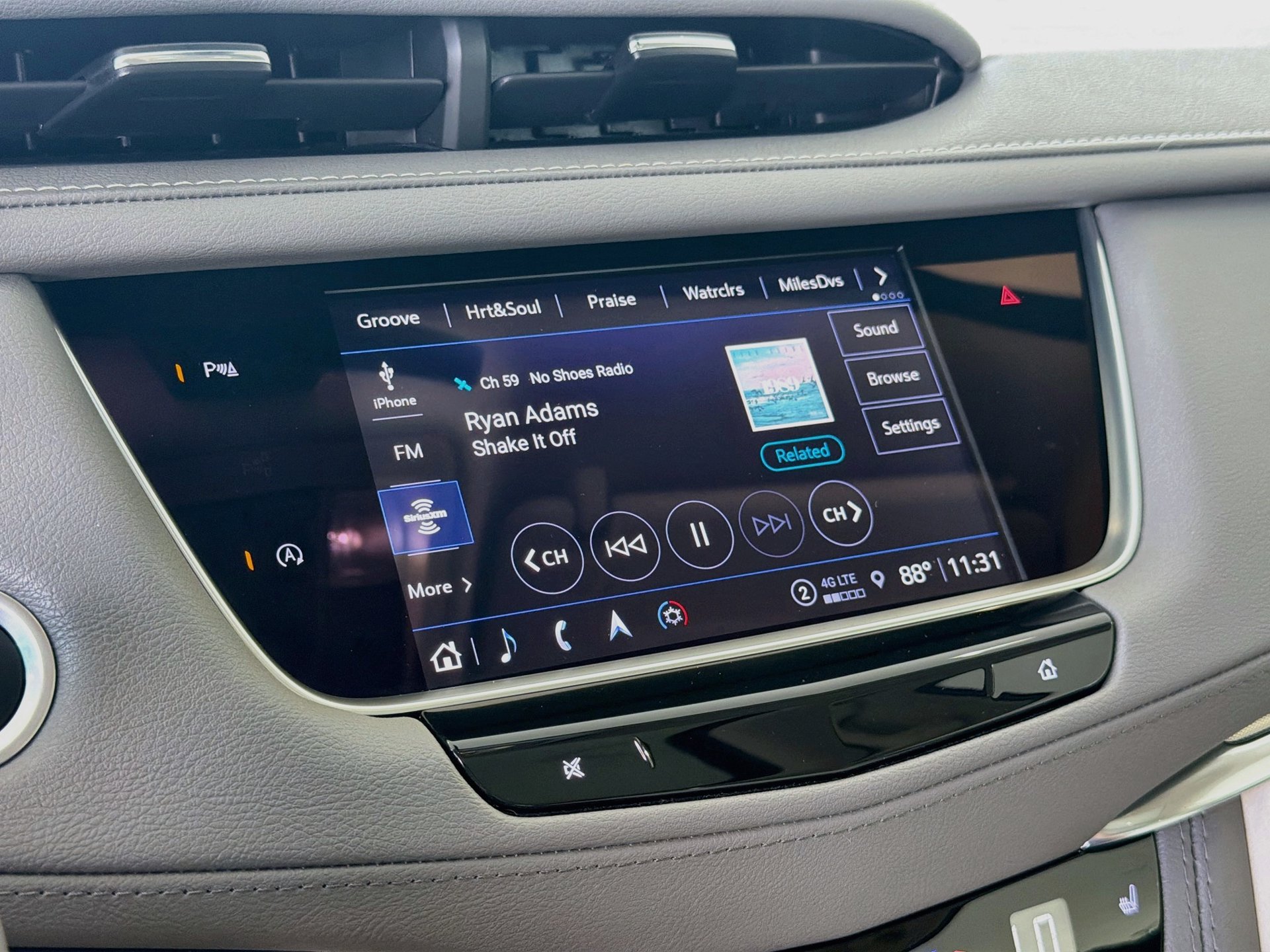 Certified 2023 Cadillac XT5 Premium Luxury FWD image 31