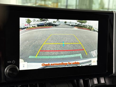 Used 2025 Toyota RAV4 XLE FWD image 19
