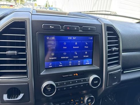 Used 2020 Ford Expedition XLT w/ Equipment Group 202A RWD image 20