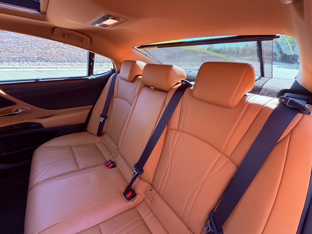 Used 2024 Lexus ES 350 Ultra Luxury FWD image 17