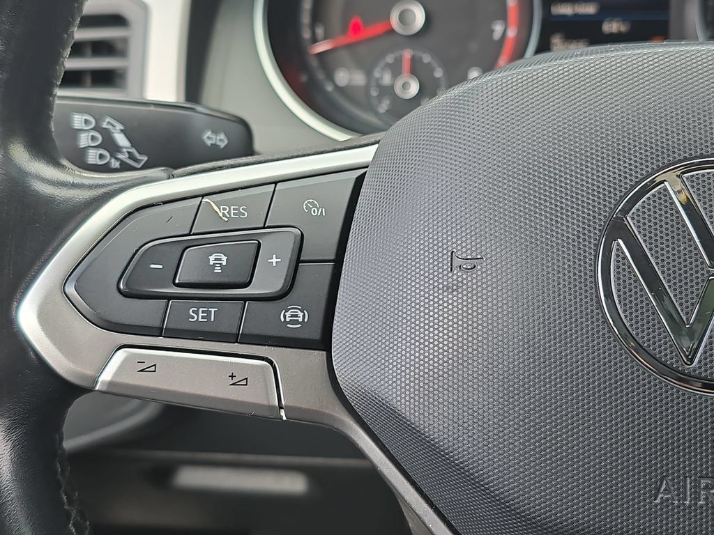 Used 2020 Volkswagen Atlas Cross Sport SE AWD/4WD image 20