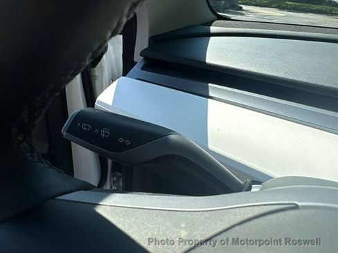 Used 2023 Tesla Model 3 Standard Range RWD image 16