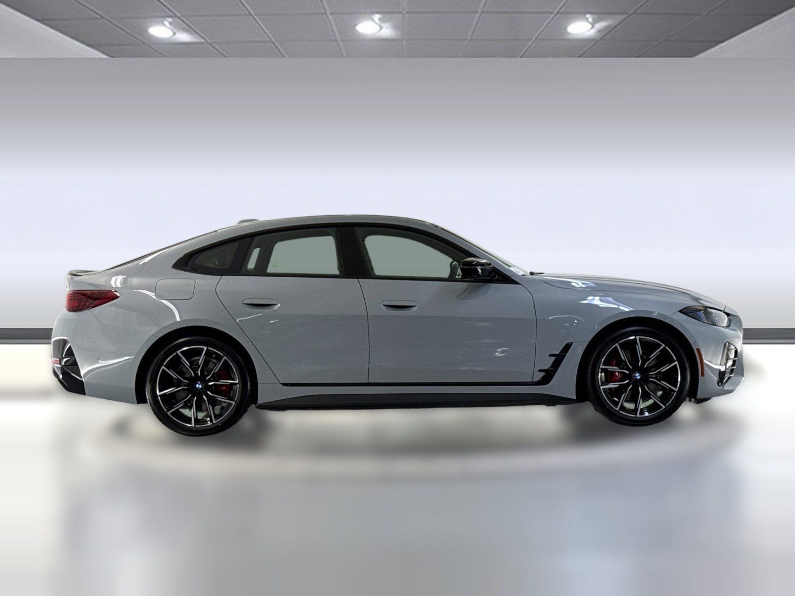 Used 2026 BMW i4 xDrive40i w/ M Sport Package AWD/4WD image 8