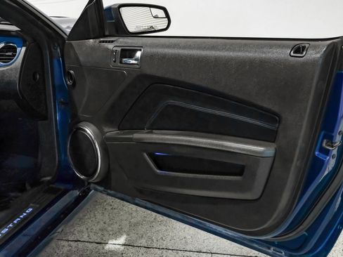 Used 2013 Ford Mustang GT Premium w/ Brembo Brake Pkg image 46