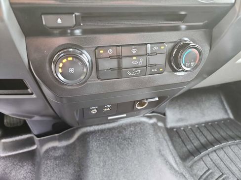 Used 2015 Ford F150 XLT image 21