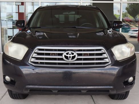 Used 2010 Toyota Highlander SE AWD/4WD image 2