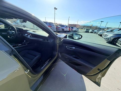 Used 2024 Audi e-tron GT Premium Plus w/ Performance Package image 28