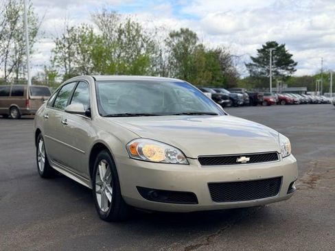 Used 2012 Chevrolet Impala LTZ FWD image 2