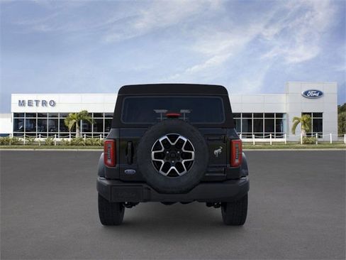 New 2025 Ford Bronco Outer Banks image 5