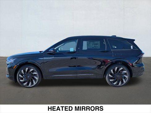 New 2026 Lincoln Nautilus Reserve w/ Jet Appearance Package image 3