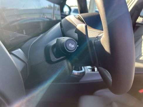 Used 2025 BMW X3 xDrive30i image 41