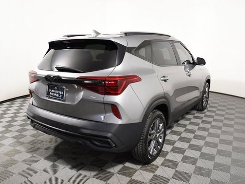 Used 2023 Kia Seltos S w/ Navigation Package AWD/4WD image 6