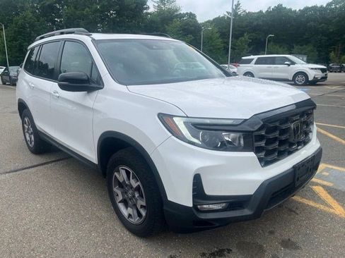Certified 2023 Honda Passport TrailSport image 1