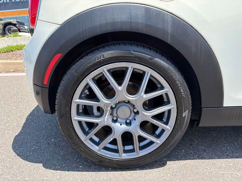 Used 2018 MINI Cooper 2-Door Hardtop FWD image 9